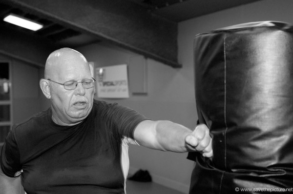 2themax self-defense, GoldmaX hitting with force and timing