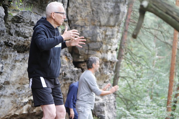 Cor Mouwen, Yuri on the edge in deep forest