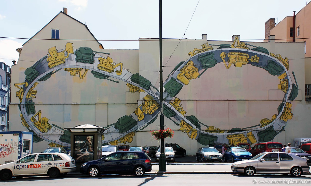 Distrucion construction, war and rebuilding