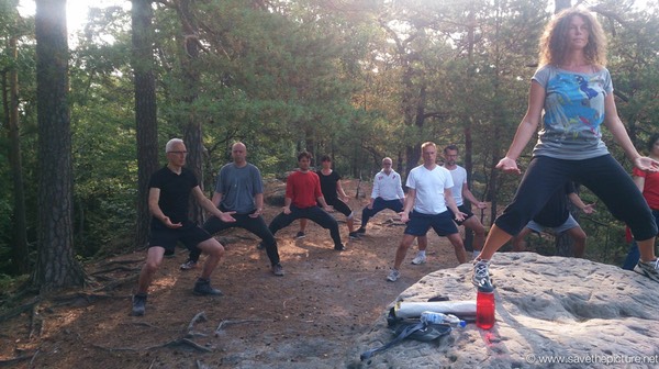 Hachidankin, lifting the heavy table, Taikiken natural Tuning