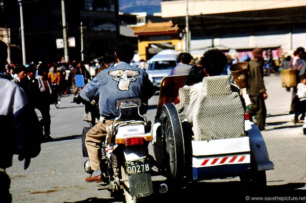 Lijiang luxurious motor taxi