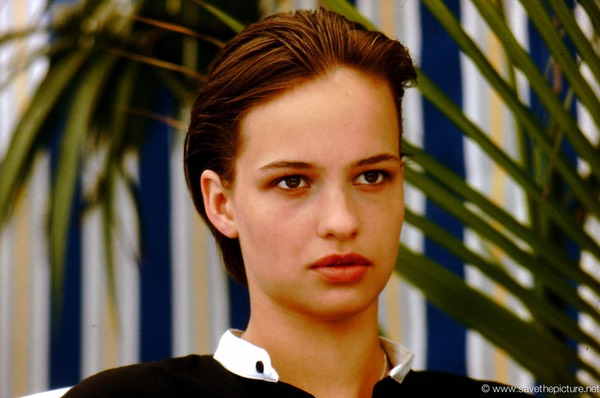 Natja Brunckhorst portret, minder von bahnhof Zoo.