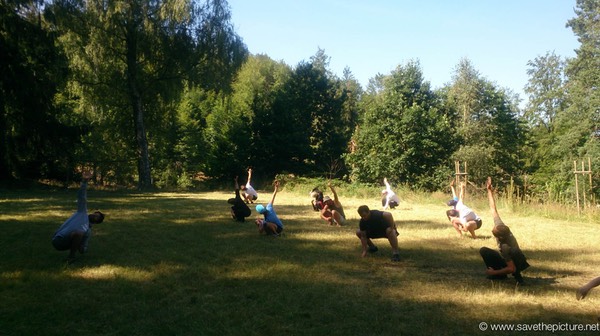 Omid teaching stretching and relaxing 3