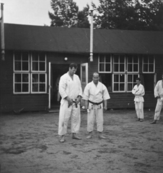 Jon Bluming an Mas Oyama