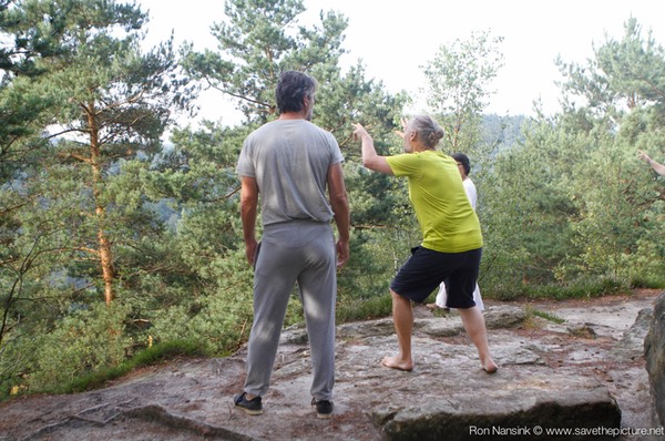 Ron Nansink, demonstrating  flying the Kite