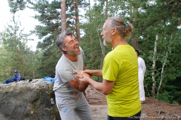 Ron Nansink demonstrating a wristlock