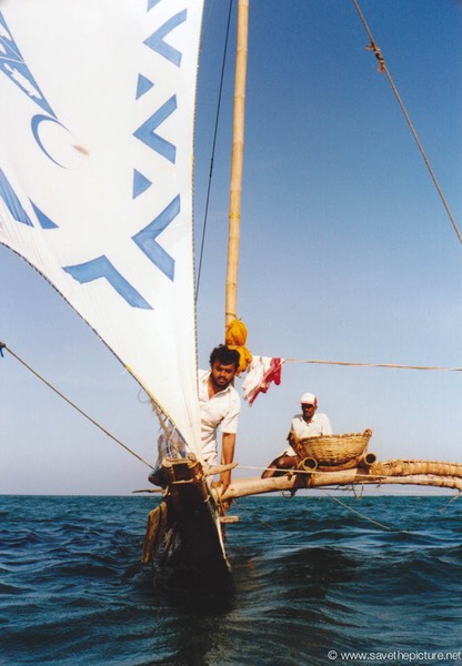 Sri Lanka catamaran art, catching shrimps